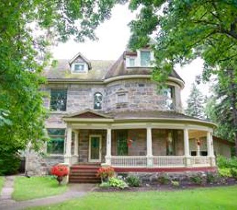Bella's Castle Bed & Breakfast exterior shot